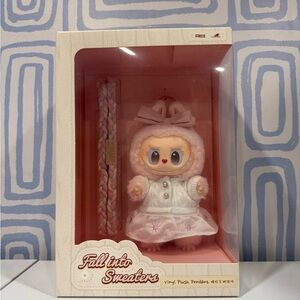 Fall into Sweater Mokoko Labubu